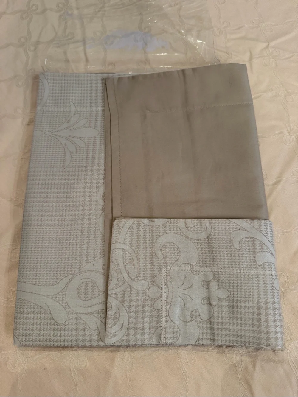 Yves Delorme Tenue Chic Beige  Boudoir Pillowcase - NWT